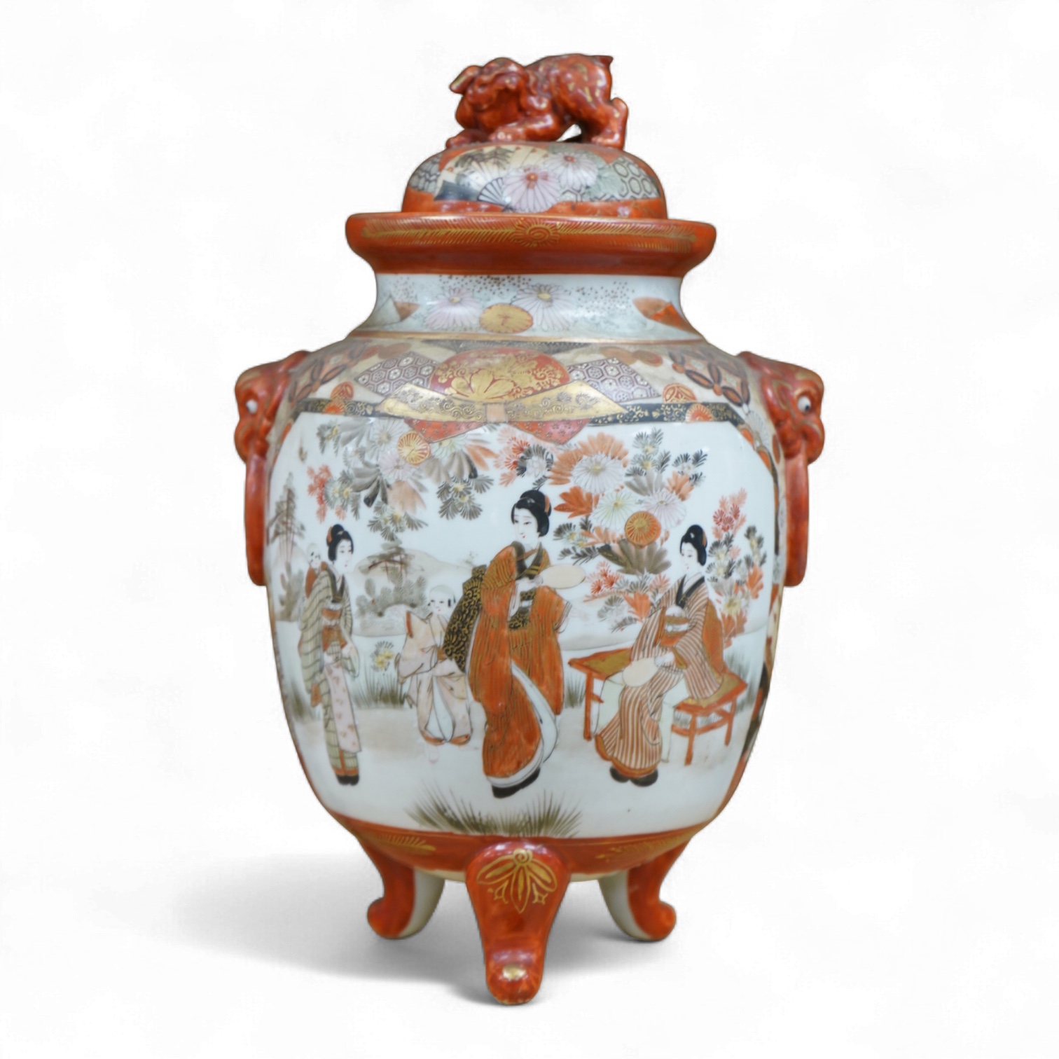 A Japanese Kutani koro and cover, signed, Meiji period (1868-1912), 28cm